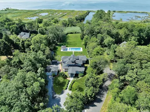 65 Cedar Ln, Patchogue, NY 11772