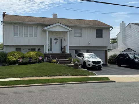 2909 Bayview Ave, Wantagh, NY 11793