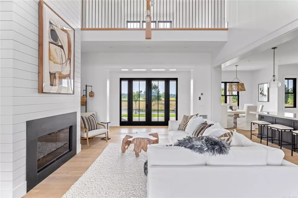 35 Club Dr, Baiting Hollow, NY 11933 16 Photos Movoto