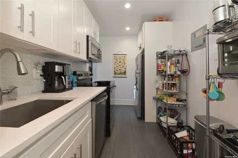 109-20 Queens Blvd #3J, Forest Hills, NY 11375