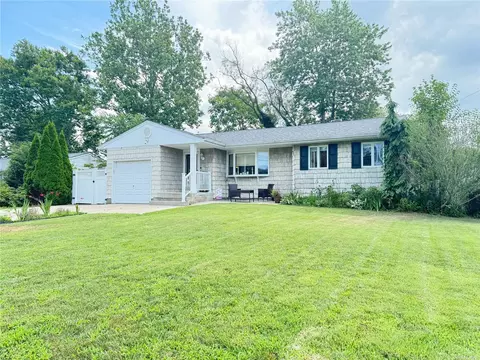 14 Van Buren Ave, Centereach, NY 11720