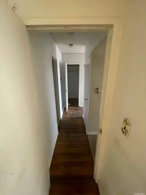143-30 Roosevelt Ave #7K, Flushing, NY 11355