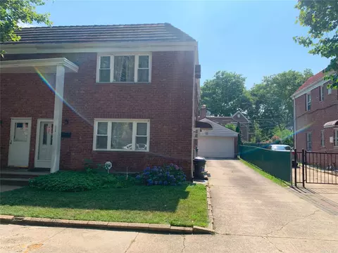 73-50 198th St, Fresh Meadows, NY 11366