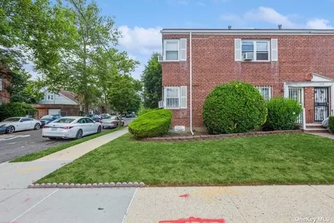 115-26 Francis Lewis Blvd, Cambria Heights, NY 11411