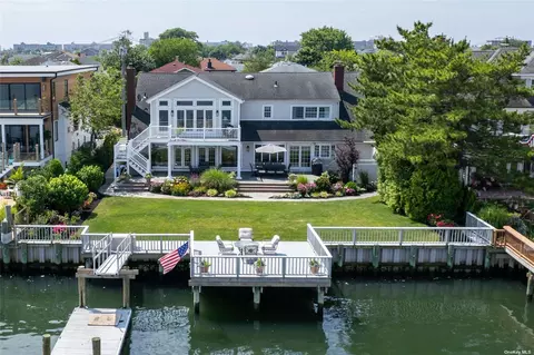 515 E Bay Dr, Long Beach, NY 11561