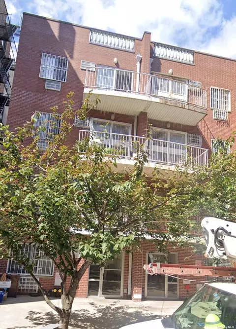 41-36 66th St #2A, Woodside, NY 11377
