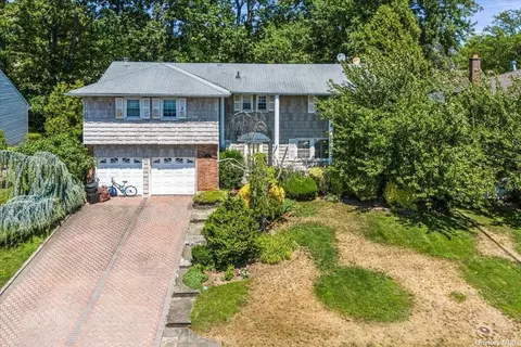 88 Birch Hl, Searingtown, NY 11507