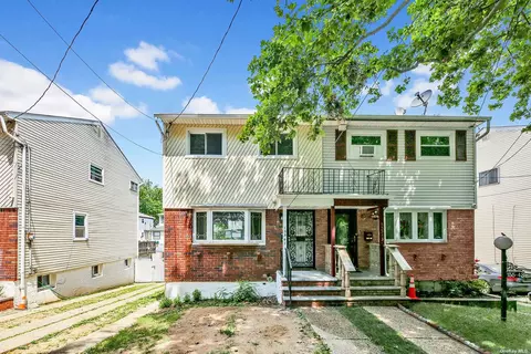 155-41 Foch Blvd, Jamaica, NY 11434