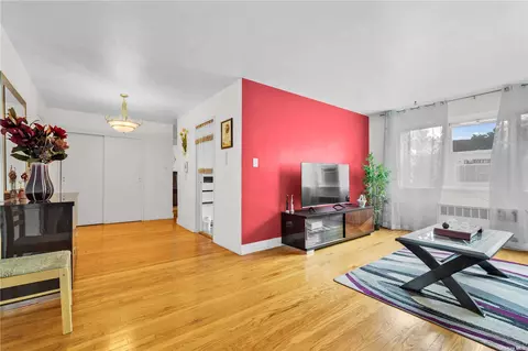 29-49 137 St #3H, Flushing, NY 11354