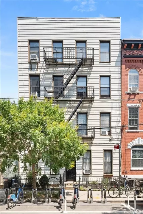 151 Eagle St #3, Brooklyn, NY 11222