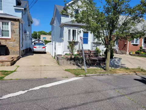 91 Mckee St, Floral Park, NY 11001