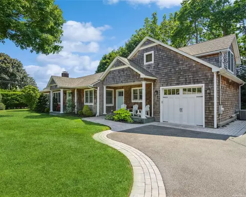 3930 Oaklawn Ave Ext, Southold, NY 11971