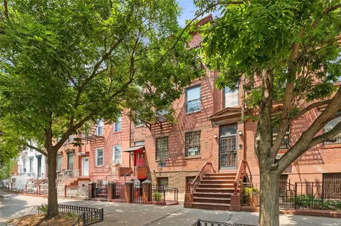 201 Gates Ave, Brooklyn, NY 11238
