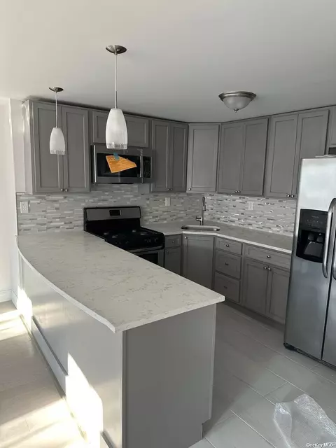 171 Miller Ave, Brooklyn, NY 11207