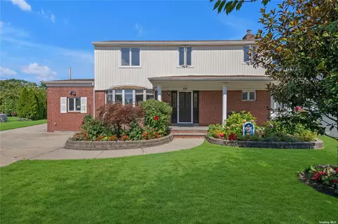 153 Patton Blvd, New Hyde Park, NY 11040