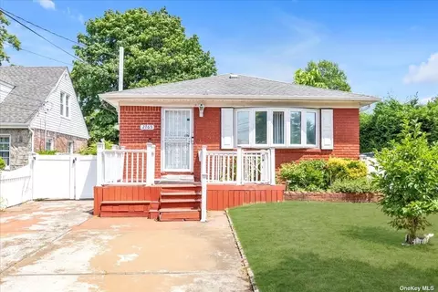 2765 Milburn Ave, Baldwin, NY 11510