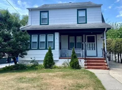 74 Primrose Ave, Floral Park, NY 11001