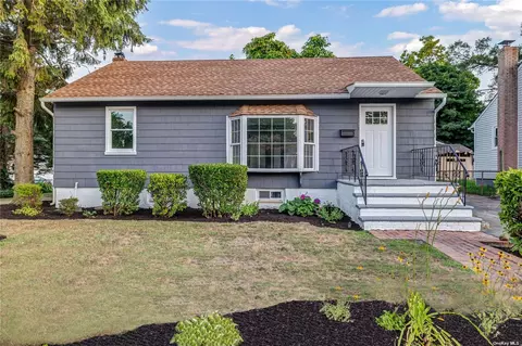 160 E Booker Ave, Wyandanch, NY 11798