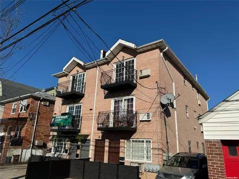 94-43 113th St, Richmond Hill, NY 11418