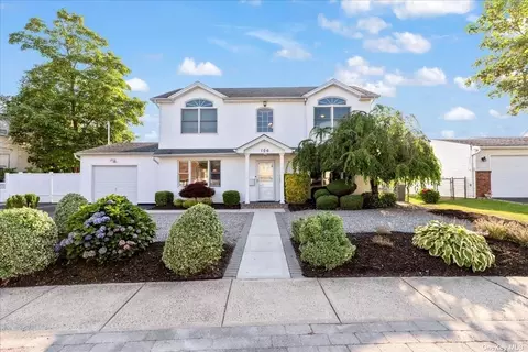 106 Belmill Rd, Bellmore, NY 11710