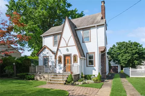 278 Bedell Ter, West Hempstead, NY 11552