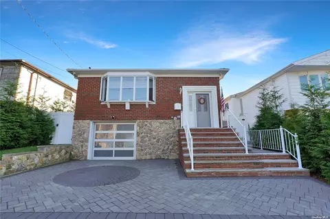 292 Thomas St, Staten Island, NY 10306