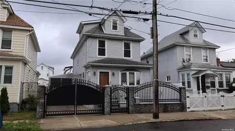 140-37 158th St, Jamaica, NY 11434