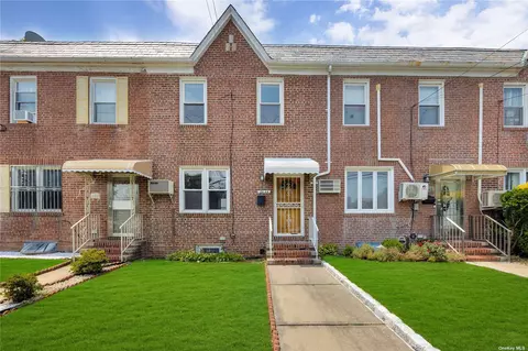 24-44 154th St, Whitestone, NY 11357