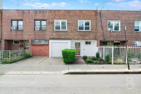 88-37 Saint James Ave, Elmhurst, NY 11373