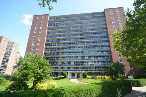 97-37 63 Rd #12M, Rego Park, NY 11374