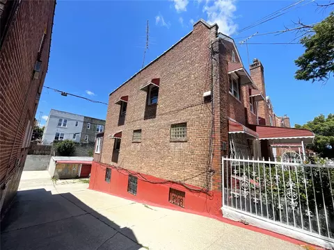 1051 Stratford Ave, Bronx, NY 10472