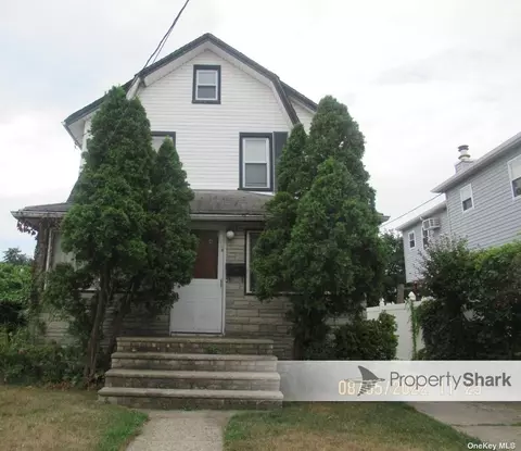 138 Dehnhoff Ave, Freeport, NY 11520