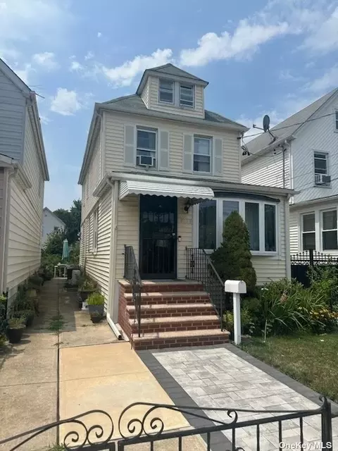 91-08 247 St, Bellerose, NY 11426