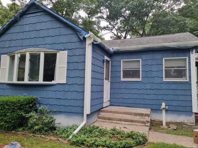 454 River Rd, Shirley, NY 11967 | 23 Photos - Movoto