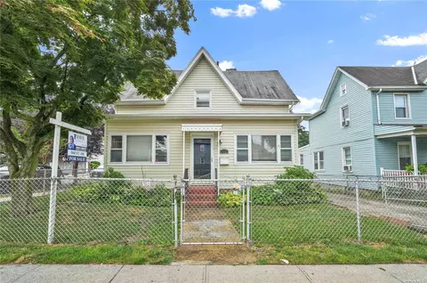 372 Cary Ave, Staten Island, NY 10310