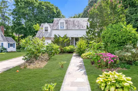 2 Gloucester, Great Neck, NY 11021