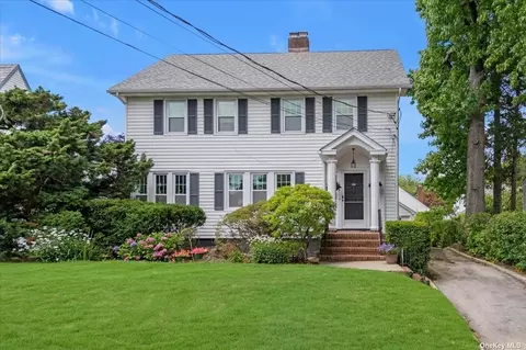 1382 Kew Ave, Hewlett, NY 11557