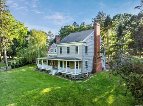 109 Sound Rd, Wading River, NY 11792