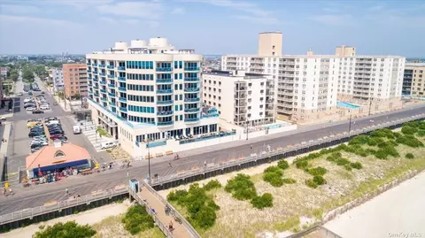 403 E Boardwalk #302, Long Beach, NY 11561