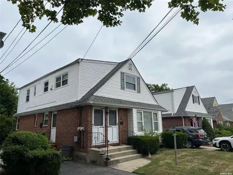 72 Sheridan Ave, Williston Park, NY 11596
