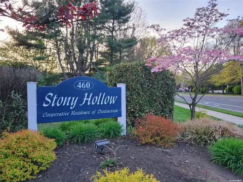 460 Old Town Rd #28M, Port Jefferson Station, NY 11776