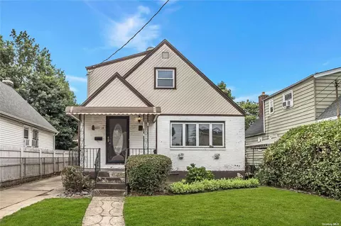 227-14 112th Ave, Queens Village, NY 11429