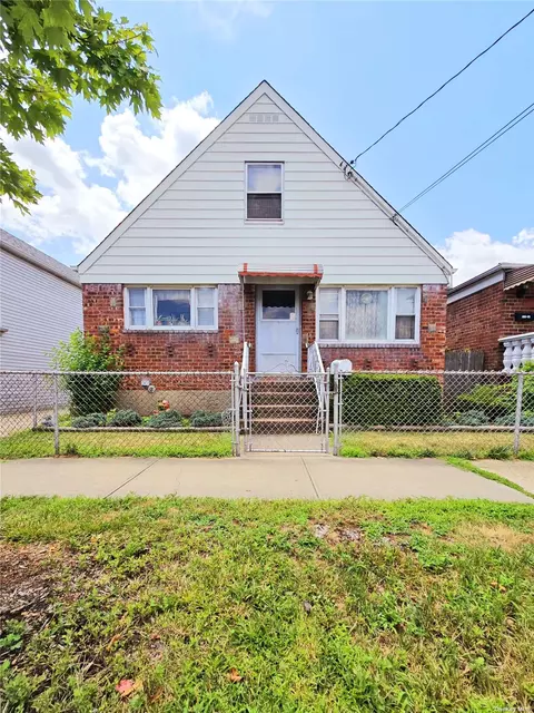 124-04 133rd Ave, South Ozone Park, NY 11420
