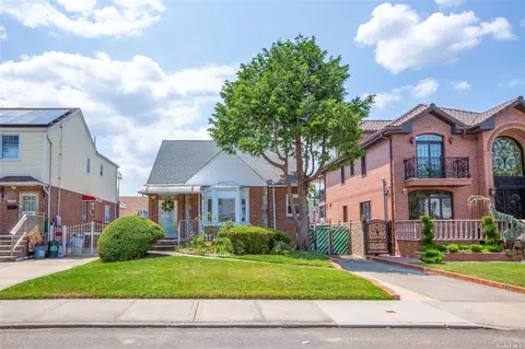 67-44 184th St, Fresh Meadows, NY 11365