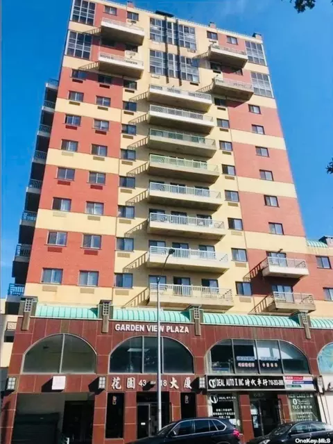 43-18 Main St #10A, Flushing, NY 11355