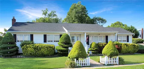 1336 Herzel Blvd, West Babylon, NY 11704