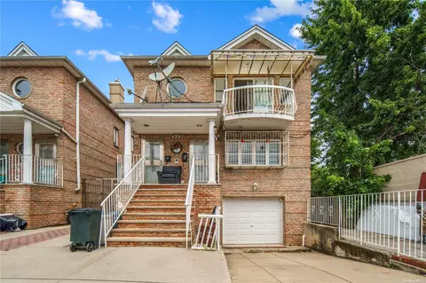 69-33 53rd Dr, Maspeth, NY 11378