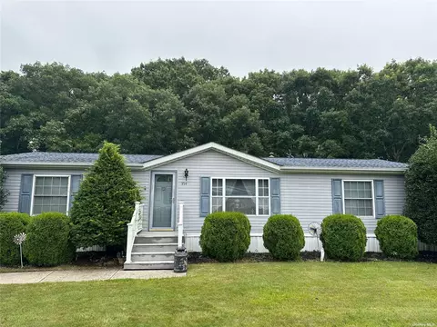 638 Fresh Pond Ave #354, Calverton, NY 11933
