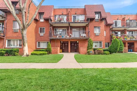 86-08 Dumont Ave #4C, Ozone Park, NY 11417
