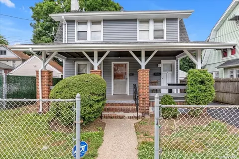 11 Lent Ave, Hempstead, NY 11550